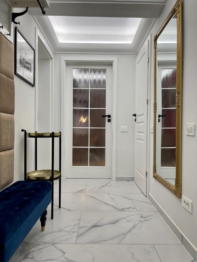 Jeny Boutique Apartment Targu-Mures Bagian luar foto