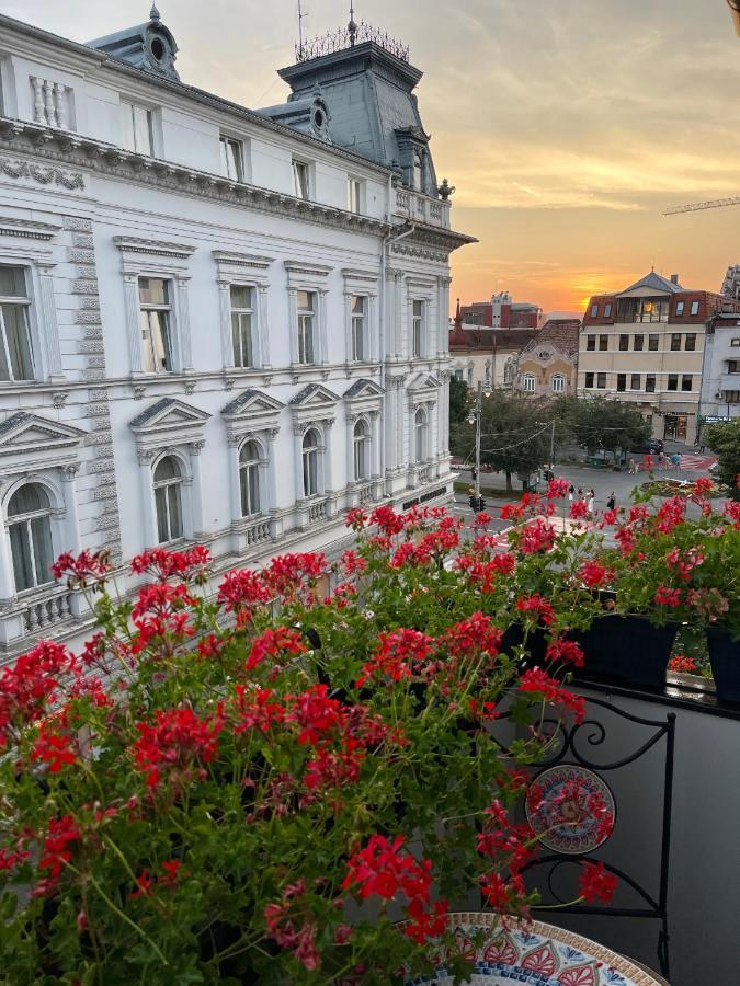 Jeny Boutique Apartment Targu-Mures Bagian luar foto